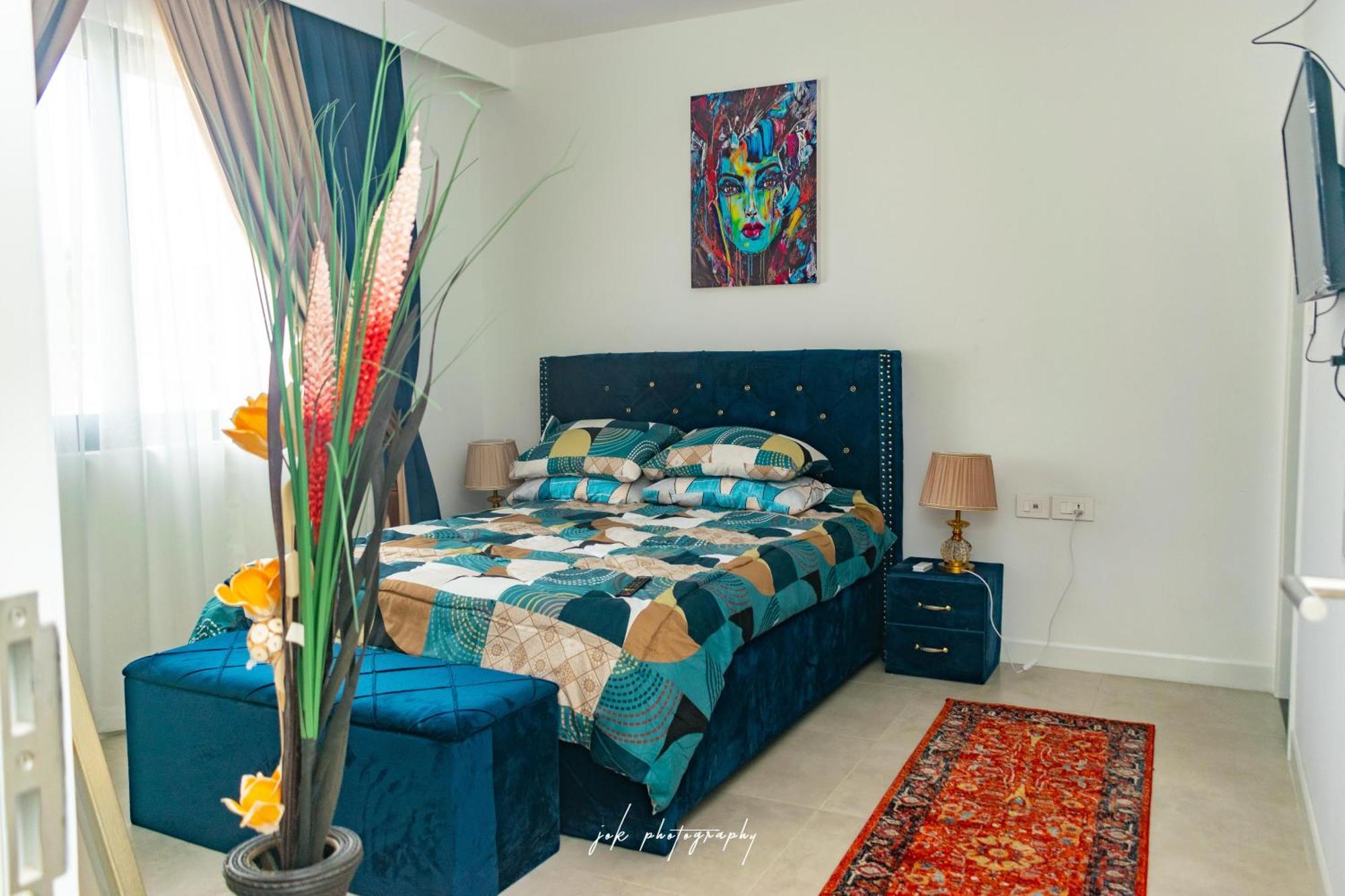 Luxury 2 Bedroom Apartment With Huge Balcony , Pool, Gym At Tribute House Accra Ngoại thất bức ảnh